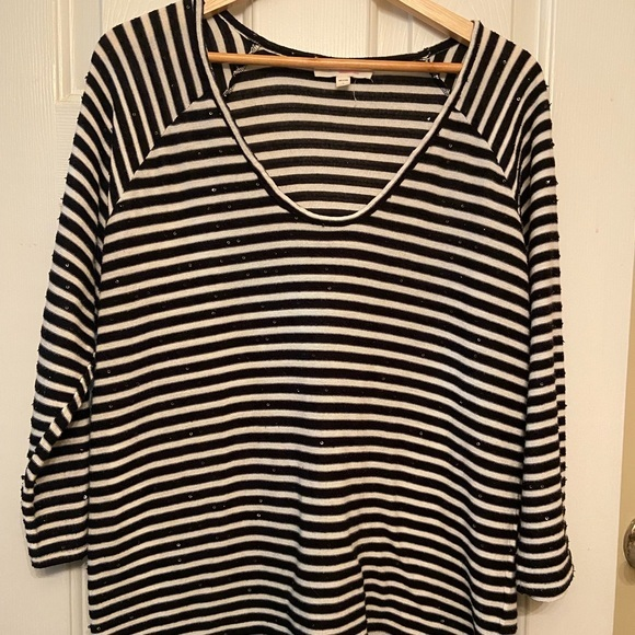 Two by Vince Camuto Sweaters - Two by Vince Camuto black & white stripe sequin sweater Size L‎
